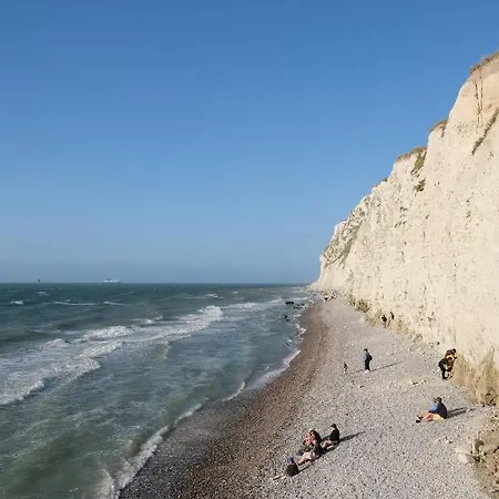 Flobart Grand A Au Rdc Et A 30 Metres De La Sangatte