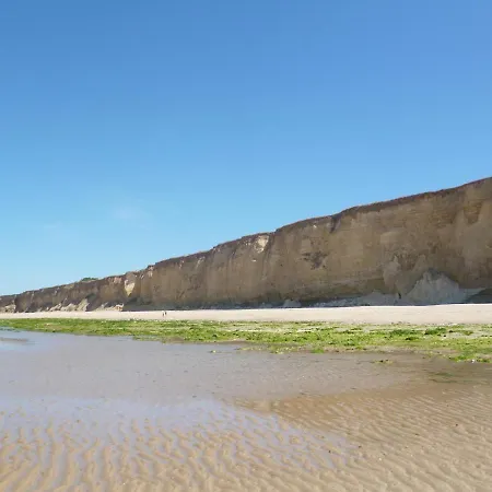 Flobart Grand A Au Rdc Et A 30 Metres De La Сангатт